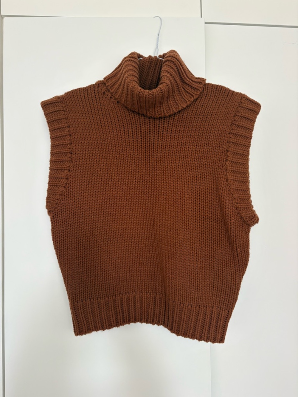 Zara Sleeveless Turtleneck Sweater Vest - Rust